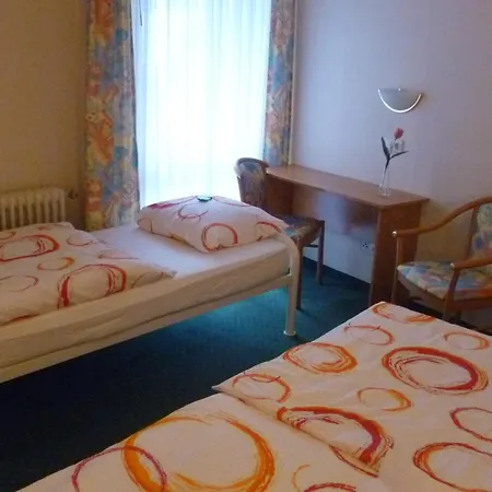 Zwilling Hotel 2*